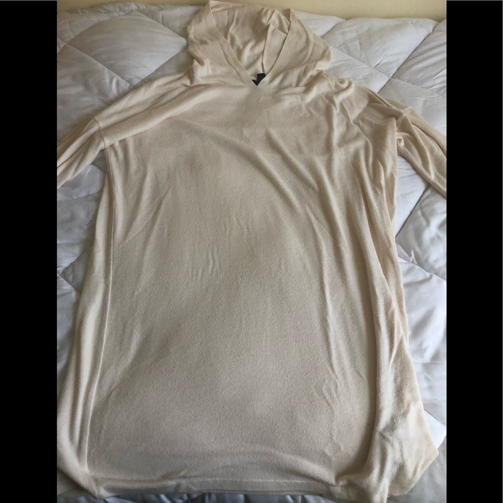 Oversized hooded fleece pullover